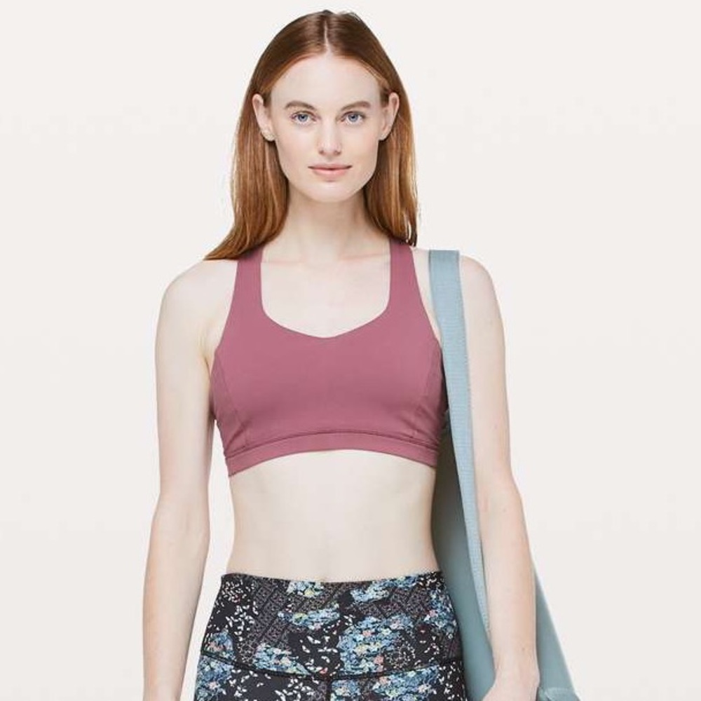 Lululemon free to be serene bra